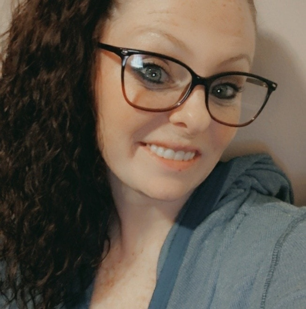 Meet your Posher, Kacey